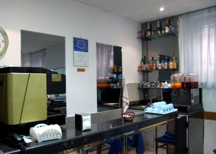 Resi Hotel 2*