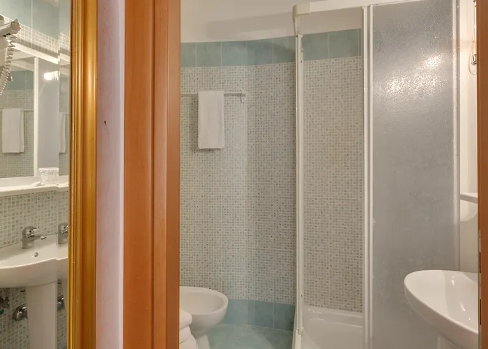 Resi Hotel 2*
