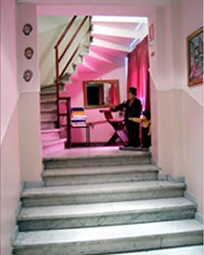 Resi Hotel